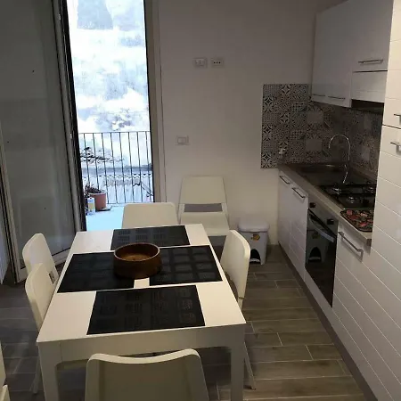 Appartamento Trinità Centre Aeroporto di Catania Fontana Rossa